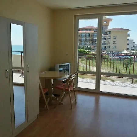 Apt Panorama Fort Beach Apartment *